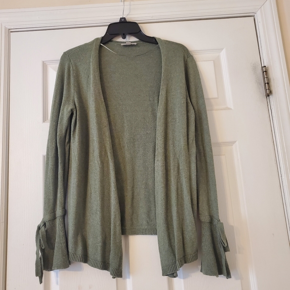 Loft Olive green cardigan!! - Picture 2 of 3